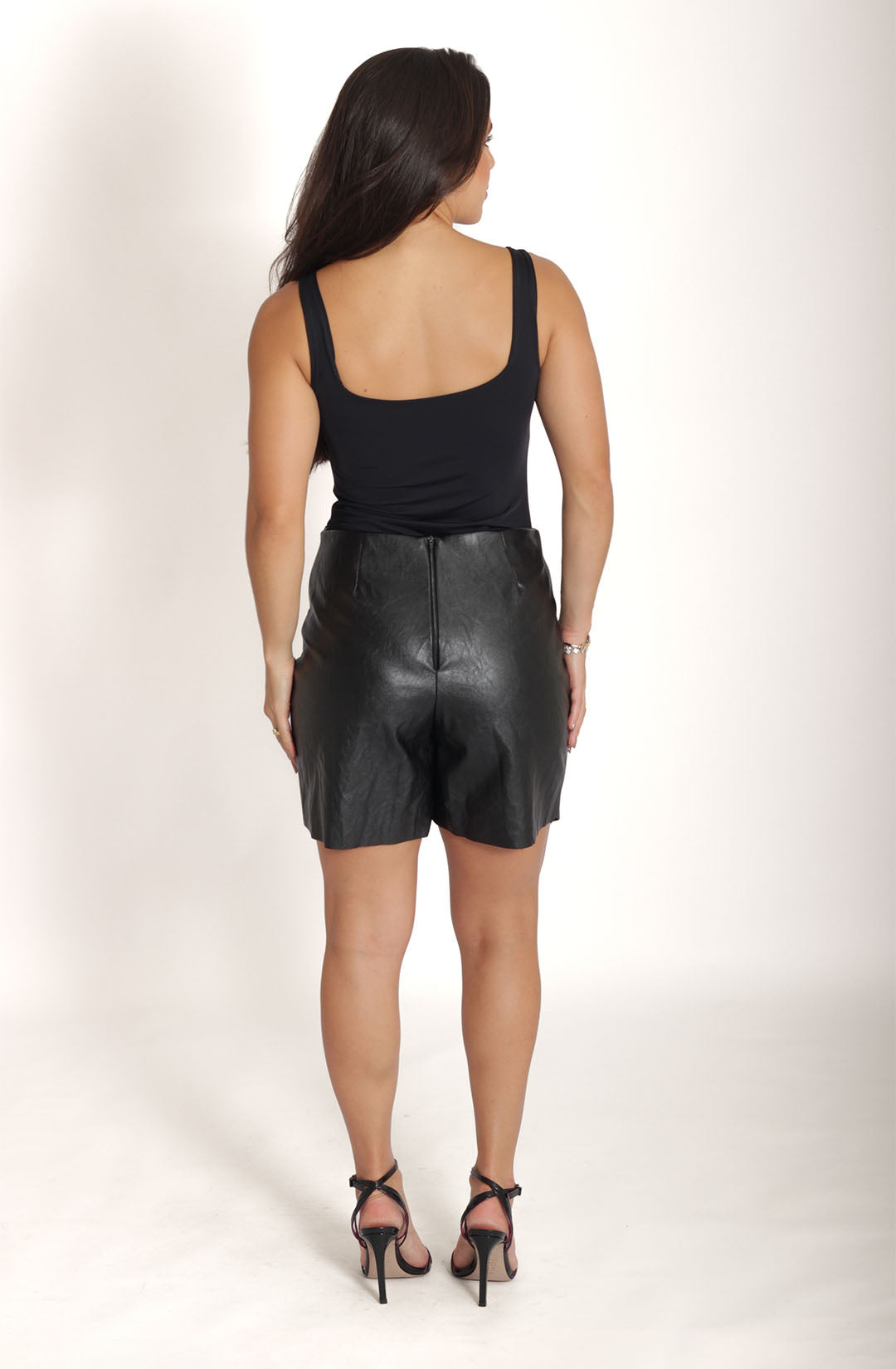 Short couro eco elise - Preto